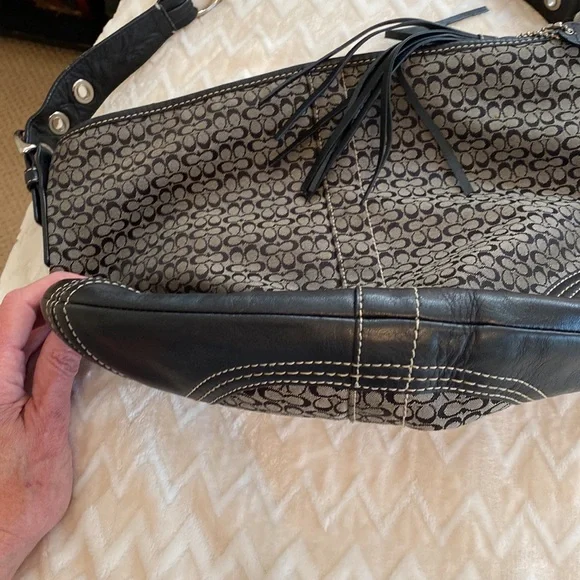 Coach hobo shoulder bag. Black/gray - Picture 8 of 10